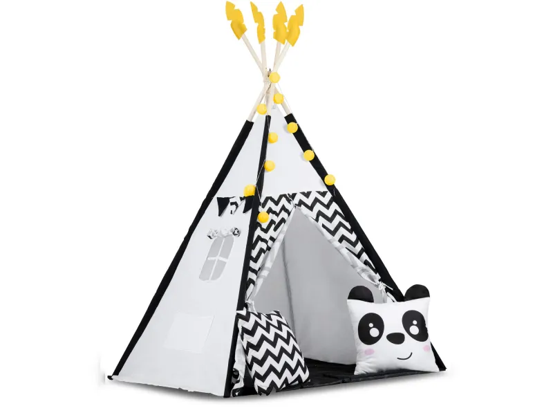 Tipi tent with garlands and lights (Panda)